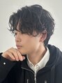 クイーン バイ ノイズ 西院(QUEEN by noism) 波巻きシャドウパーマ、色気漂う大人メンズヘア