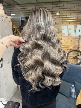 ラフ(LAFF) #黒髪#ボブルフ#ネビージュ#小顔#ワンレン