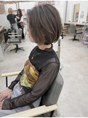 まとまり重視の短めボブスタイル