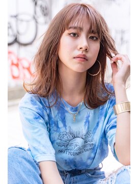 エイミー(Aimee) Aimee町田外ハネミディ×ミルクティーベージュ