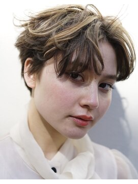 ダダキュービック(DADA CuBiC) 透け感ハイライトカラー