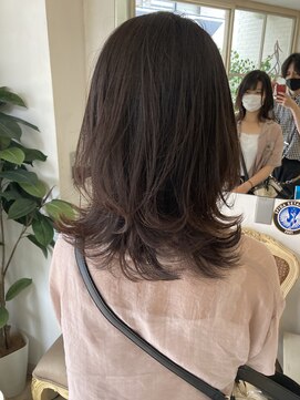 アミュレ(Amule) くびれ外ハネウルフミディアム艶感大人カラー春夏ヘア