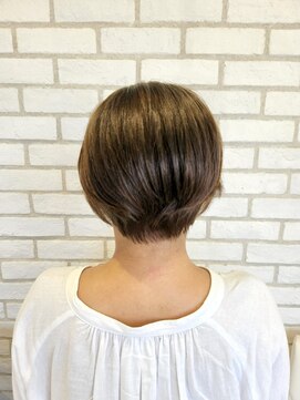 アッシュ 十日市場店(Ash) 白髪ぼかしハイライト