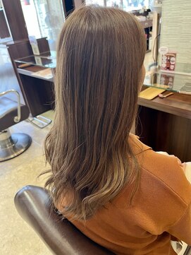 ブランシェ 名鉄小幡駅前店 ブリーチなし明るめベージュカラー