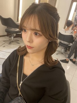 スパイア(SPIRE) ねじりアレンジくびれ巻き