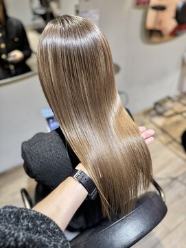 ロロネー 天満(Lolonois) 【Lolonois天満】酸熱トリートメント（釣本竜哉）