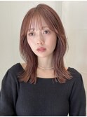 外ハネ ミディアムレイヤー ピンクベージュ 春夏ヘア