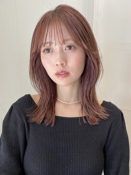 オーク 学芸大学(OAK) 外ハネ ミディアムレイヤー ピンクベージュ 春夏ヘア