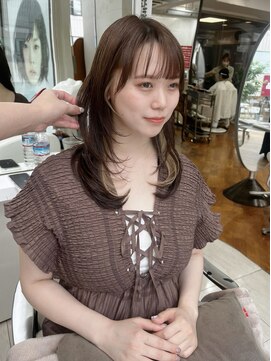 オブヘアージユウガオカ(Of HAIR Jiyugaoka) 【レイヤーカット×インナーカラー】