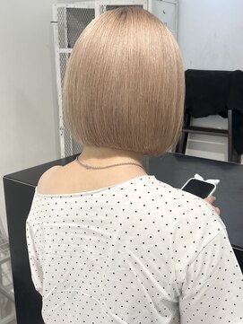 ココ 原宿(KOKO) 黒髪小顔クラゲヘアーオリーブグレーココアベージュブリーチ