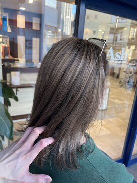 アッシュ 久が原店(Ash) 脱白グレージュカラー