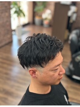 ロッソ(Rosso)の写真/プロの技術で、ラフなのにだらしなく見せない大人のカジュアルをご提案！仕事も休日も自然にキマる！
