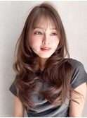 レイヤーカットハッシュカットシースルーバンググレージュ