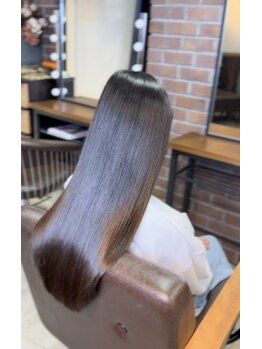 ペーパーズ(Hair salon PAPERS)の写真/縮毛矯正を迷っているなら、髪質診断でクセの強さに合わせてダメージを抑えた施術で悩みを解決できます。