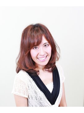 ヘアアンドメイク ドーリー(Hair&Make Dolly) ゆる巻きカール