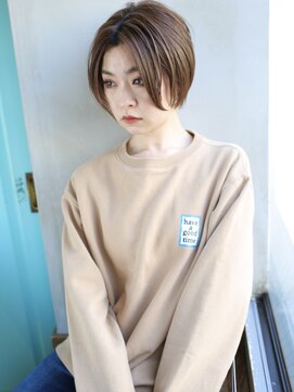 バース(BIRTH) 天神【BIRTH】センターパート×大人束感ショート