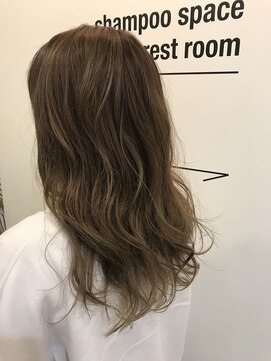 ヘアブランコブランコ 横浜(hair blanco_blanco) 似合わせカット/くびれヘア/デザインカラー/艶ボルドー[横浜駅]