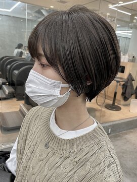 ソーコ 渋谷(SOCO) 大人かわいい小顔ショートひし形ショートボブグレージュ20代30代