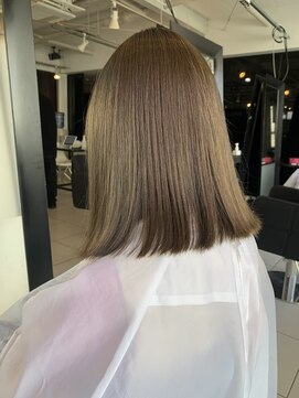 グロウ 丸の内(GLOW) グレージュオリーブグレージュ暗髪顔周り2wayバング韓国風甲府