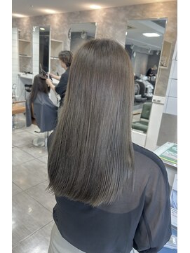 ブレス 小阪店(brace) ニュアンスカラーミディアムストレート