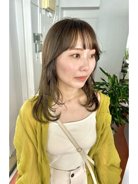 シロ(ciLo) ミディアムレイヤー／オリーブベージュ