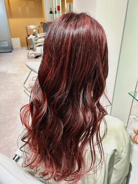 ユニック ウメダ(unique UMEDA) ピンクカラー+ハイライト+赤髪+コントラストカラー