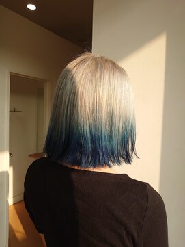 シャンプーボーイ 佐世保駅前店(SHAMPOO BOY) ホワイトカラー シャンプーボーイ佐世保駅前店