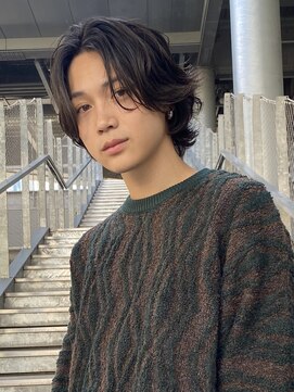 ユーフォリア 渋谷グランデ(Euphoria SHIBUYA GRANDE) ダークグレー　ミディアムウルフ　メンズロン毛　MOMO