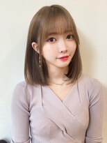 小顔薄めぱっつん前髪顔まわりカットストレートミディアムボブ