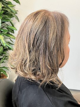 アイノ(AINO.) ミックス×イヤリングカラー[茅ヶ崎駅/プライベートサロン]