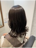外はねウェーブミディスタイル