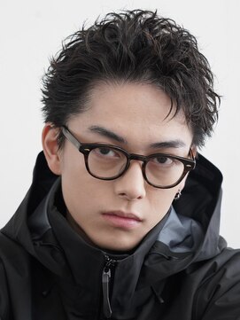 フィフス トウキョウ (fifth TOKYO) 渋谷ツイストスパイラルパーマメンズカットスパイキーショート