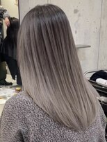 ヨロ 渋谷(YOLO) 韓国ヘアーハッシュカットレイヤーカットハイライトカラー