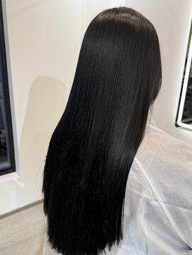 クオン 伊勢崎(QUON.) 艶髪縮毛矯正