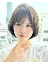 アフロート ルヴア(AFLOAT RUVUA) 【岩田莉奈】40代50代の似合わせカットで若見えショートボブ新宿
