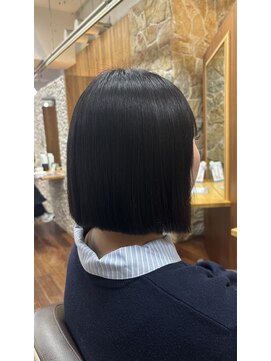 オートクチュール ランコントレ 七条店(Haute Couture Rencontrer) パツっとボブ