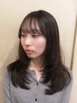 ウォール(wall)の写真/今流行りのレイヤーカット始め顔周りのデザインも「思い通りに」