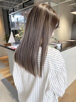 ニキータ(Nikiita)&nbsp;nikiita女子　バレイヤージュ＊くすみグレージュ　B068368