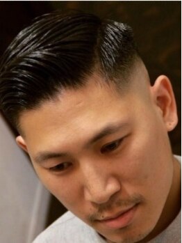 ヘアーワークス クールの写真/【メンズ専門BARBER】男性特有の悩み、好みを丁寧にカウンセリングしお客様に合ったスタイルを提案します。