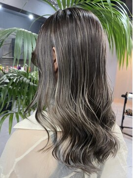 レブ 四条烏丸(Reb,) 暗めグレージュ×大人ハイライト