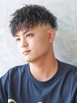 にもう ツイストパーマ　前下がりダウンバング　ツイスパマッシュ