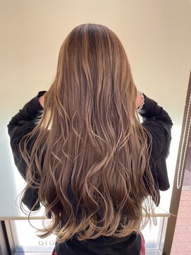 アイズ 本厚木(AIZU) ナチュラルハイライト　ミルクティーベージュ