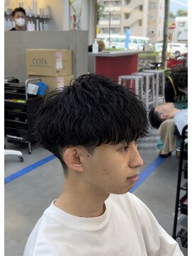 ダズルヘアラッシュ(DAZZLE hair RUSH) 緩めの波巻きパーマ!