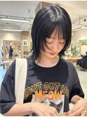 顔周りウルフレイヤーウルフカットブルーブラック