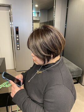 ハルキ ミナト ジャパン オオサカ(HARUKI MINATO japan OSAKA) 40代50代小顔似合わせカットくびレイヤーエモージュ大人可愛い