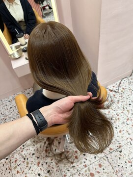 ボタン シブヤ(VOTAN SHIBUYA) 韓国ヘア/くびれヘア/オリーブグレージュ/艶感カラー