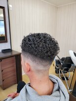 ハングアウト(Hangout)&nbsp;極道パーマ×スキンフェード