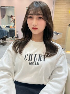 グロー 大宮(GLROW) 韓国　オリーブベージュ　レイヤーカット　顔まわりカット　大宮