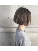 オリーブカラー/ボブスタイル