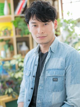 カバーヘア ブリス 大宮西口(COVER HAIR bliss) ■アッシュブラック抜け感ランダムパーマ104-2大宮20代30代40代